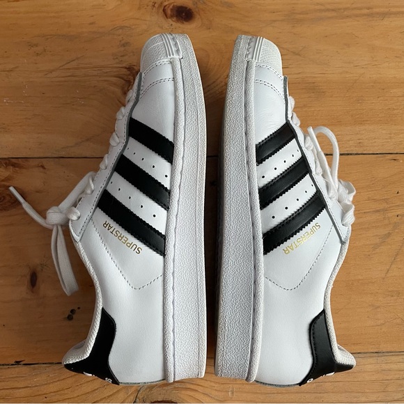 Adidas Original Superstar White Leather Three Stripe Sneakers Black Women's 6 - Picture 3 of 11